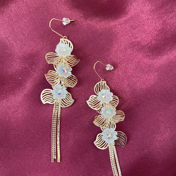 Boutique Flower Statement Earrings - Picture 6 of 7